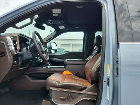 Certified 2024 Ford F250 King Ranch w/ Chrome Package AWD/4WD image 19