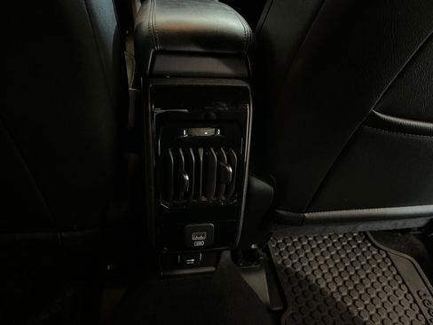 Used 2025 Jeep Compass Trailhawk AWD/4WD image 23