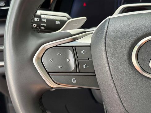 Used 2023 Lexus RZ 450e Premium image 33