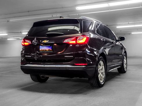 Used 2020 Chevrolet Equinox Premier FWD image 7