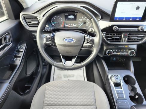 Certified 2022 Ford Escape SE w/ SE Sport Appearance Package image 13