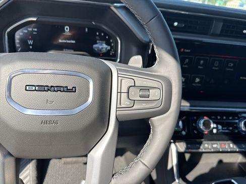 New 2025 GMC Sierra 1500 Denali w/ Technology Package image 19