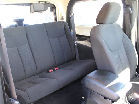 Used 2014 Jeep Wrangler Sport image 15