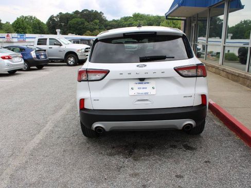 Used 2022 Ford Escape SE AWD/4WD image 5