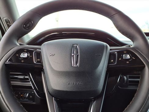 Used 2022 Lincoln Corsair AWD w/ Equipment Group 101A image 25