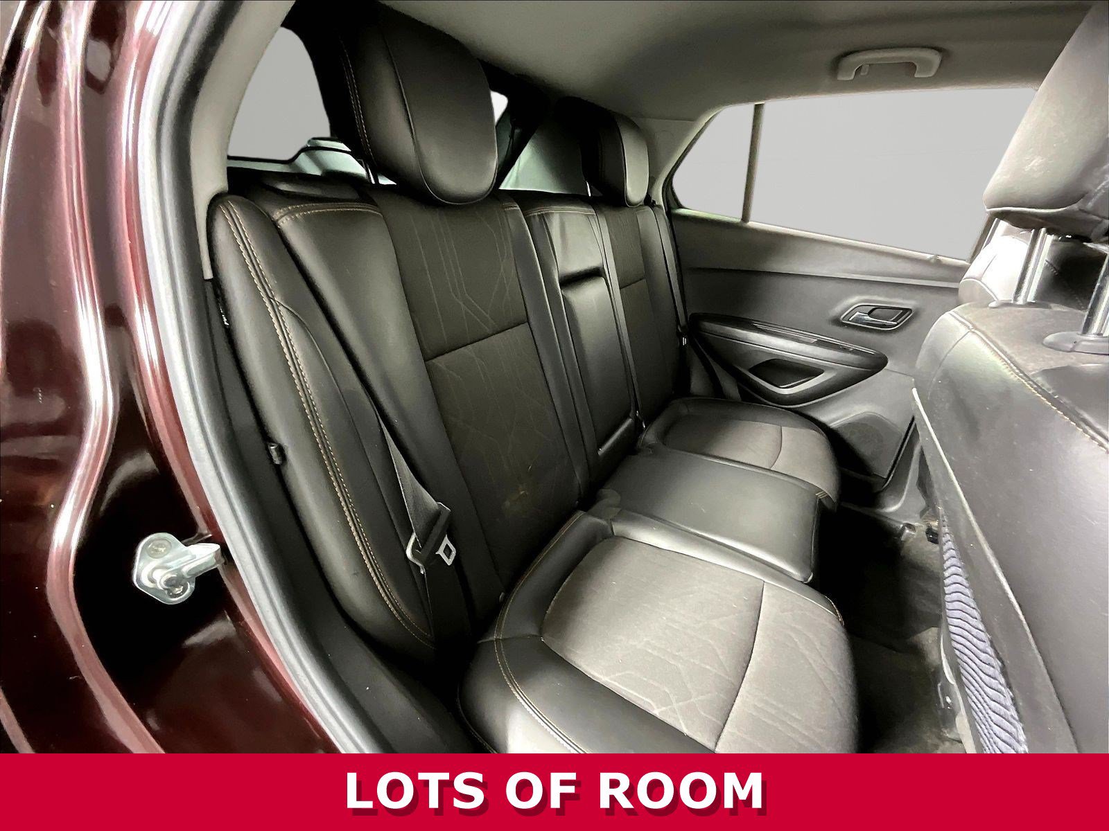 Used 2020 Chevrolet Trax LT w/ LT Convenience Package FWD image 23