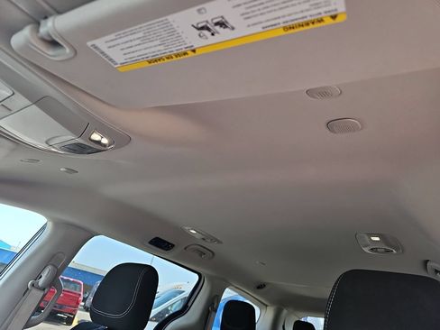 Used 2023 Chrysler Voyager LX FWD image 29
