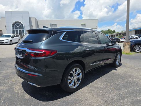 Used 2021 Buick Enclave Avenir w/ Avenir Technology Package FWD image 3