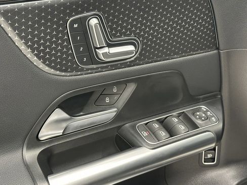 Certified 2025 Mercedes-Benz GLA 250 GLA 250 image 11