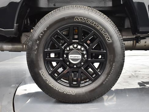 Used 2022 Ford F250 Lariat w/ Lariat Ultimate Package image 17