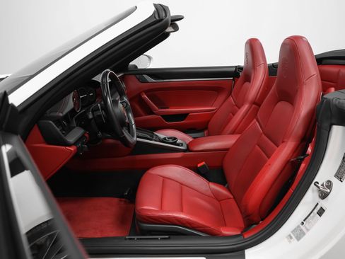 Certified 2022 Porsche 911 Carrera 4S AWD/4WD image 51