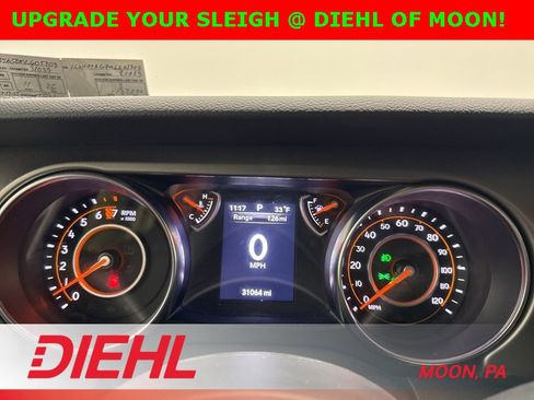 Certified 2021 Jeep Gladiator Willys image 24