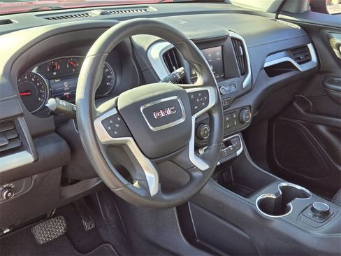 Used 2023 GMC Terrain SLE image 11