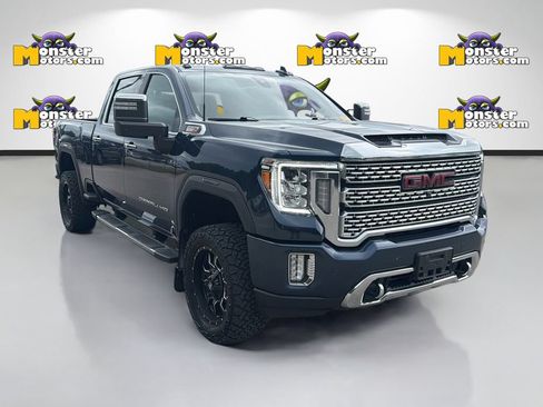 Used 2022 GMC Sierra 3500 Denali w/ Denali Ultimate Package AWD/4WD image 3