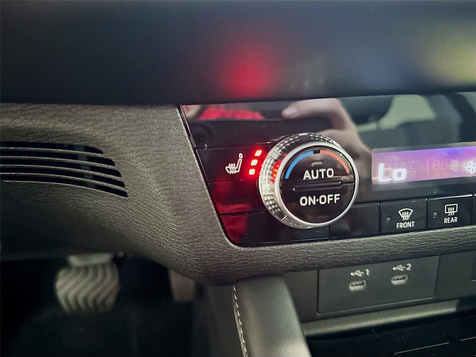 New 2026 Mitsubishi Outlander SE FWD image 12
