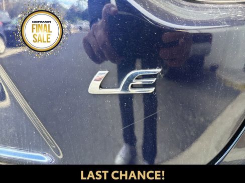 Used 2022 Toyota Corolla LE image 5