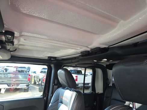 Used 2023 Jeep Gladiator Mojave w/ LED Lighting Group image 17