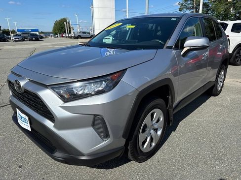 Used 2022 Toyota RAV4 LE w/ Carpet Mat Package (TMS) AWD/4WD image 3