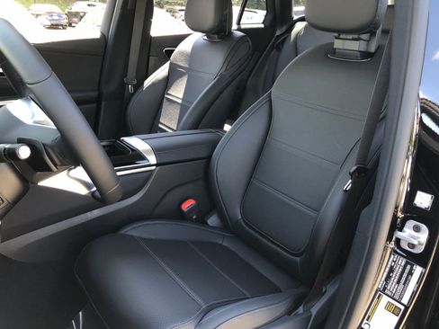 New 2025 Mercedes-Benz GLC 350e 4MATIC image 29