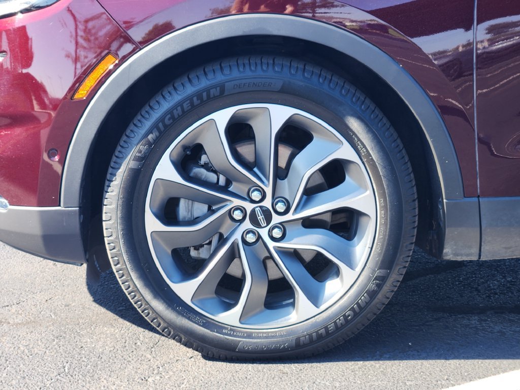 Used 2022 Lincoln Nautilus Reserve w/ Equipment Group 201A AWD/4WD image 13