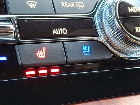 Used 2024 Lincoln Navigator L 4WD image 24