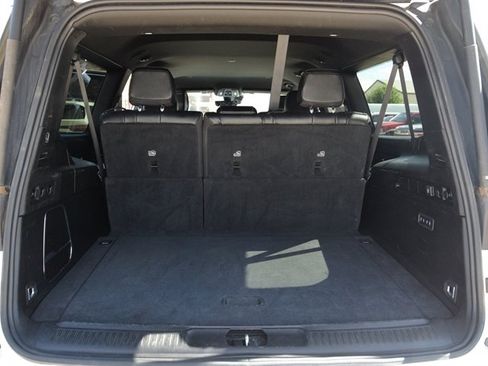 Used 2024 Jeep Wagoneer L Series II w/ Flexible Seating Group AWD/4WD image 31