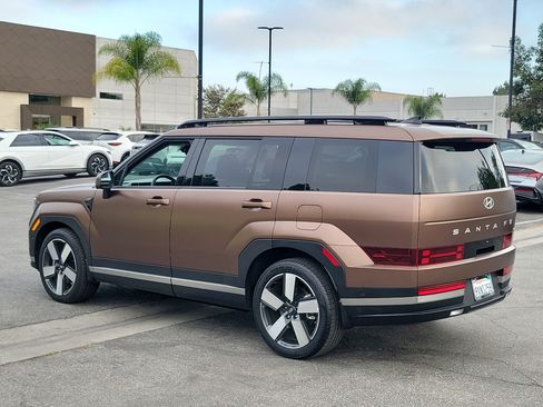 Certified 2025 Hyundai Santa Fe Limited AWD/4WD image 28