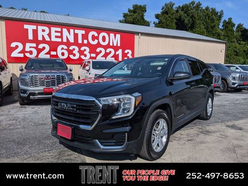 Used 2022 GMC Terrain SLE FWD image 1