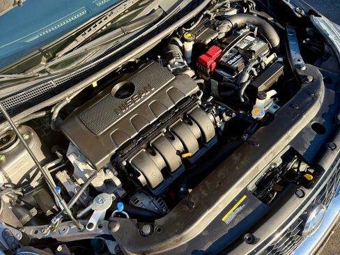 Used 2019 Nissan Sentra S image 26