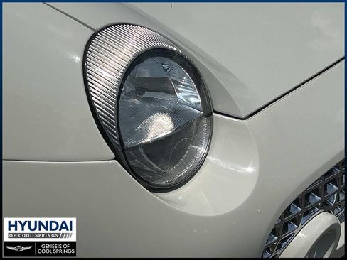 Used 2002 Ford Thunderbird RWD image 10