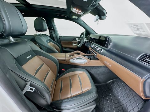 Certified 2024 Mercedes-Benz GLS 63 AMG 4MATIC image 32