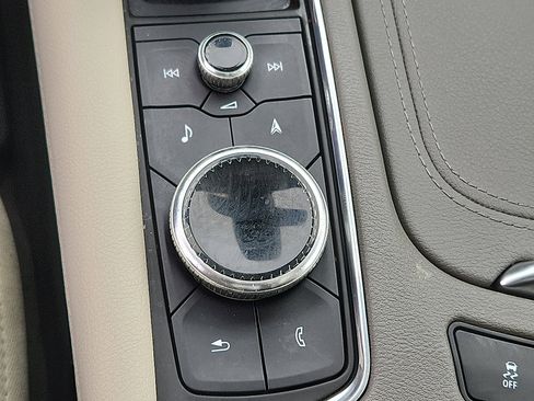 Used 2021 Cadillac XT6 Premium Luxury image 35