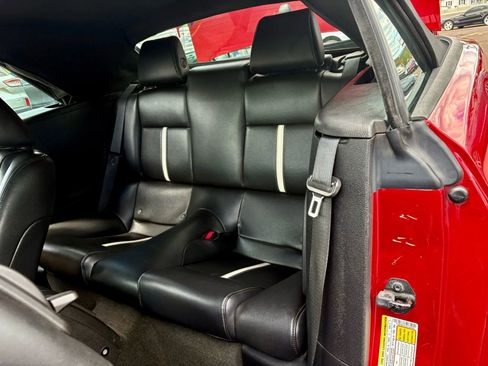 Used 2012 Ford Mustang GT Premium image 23