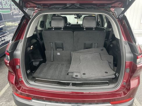 Used 2022 Jeep Grand Cherokee L Limited image 40