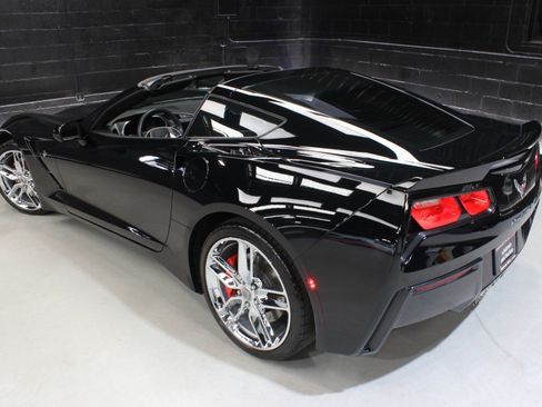 Used 2016 Chevrolet Corvette Stingray Coupe w/ 2LT Preferred Equipment Group image 9
