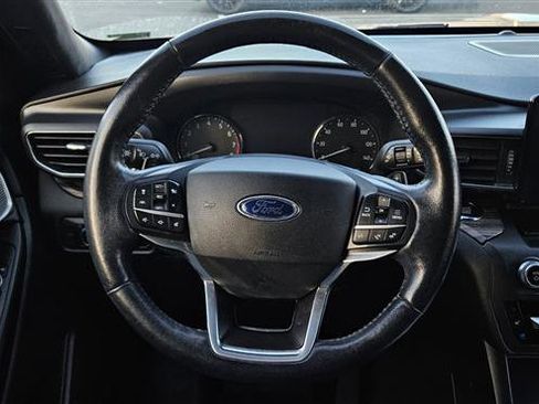 Used 2020 Ford Explorer Limited w/ Class III Trailer Tow Package image 10