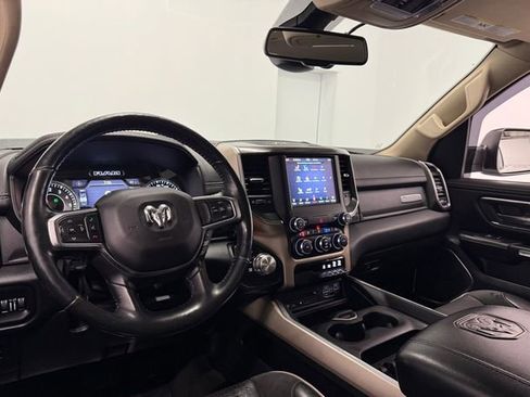 Used 2019 RAM 1500 Laramie image 19