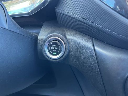 Used 2021 Chevrolet TrailBlazer LT w/ Convenience Package image 17