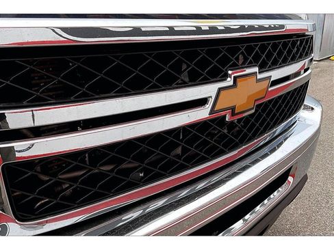 Used 2012 Chevrolet Silverado 2500 LT w/ Interior Plus Package image 30