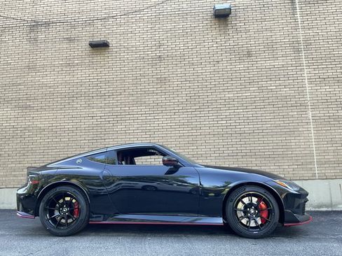 New 2027 Nissan Z NISMO RWD image 4