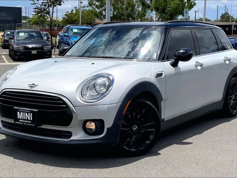 Used 2019 MINI Cooper Clubman FWD image 2