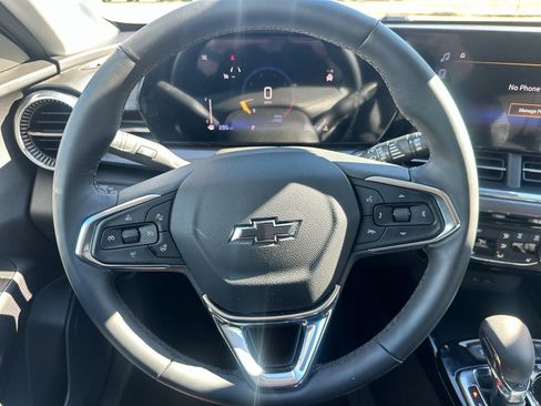 New 2025 Chevrolet Trax ACTIV image 11