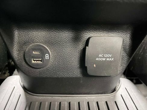 Used 2024 Ford Ranger Lariat w/ FX4 Off-Road Package image 19