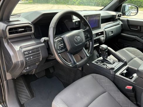Used 2024 Toyota Tacoma SR5 AWD/4WD image 11