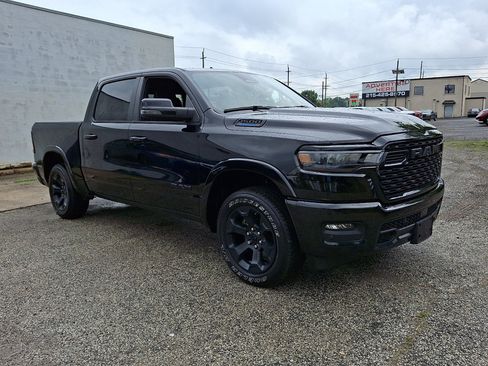 Used 2025 RAM 1500 Big Horn AWD/4WD image 7