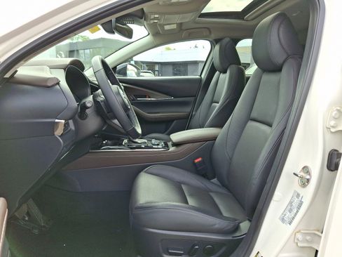 Certified 2025 MAZDA CX-30 2.5 Turbo w/ Premium Package image 14