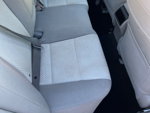 Used 2014 Toyota Camry SE image 12