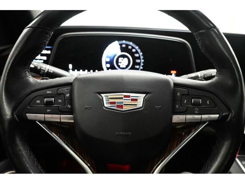 Used 2021 Cadillac Escalade Premium Luxury AWD/4WD image 12