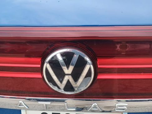 Used 2025 Volkswagen Atlas Cross Sport SE FWD image 7