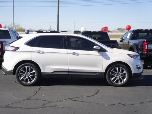 Used 2016 Ford Edge Titanium w/ Equipment Group 301A image 5